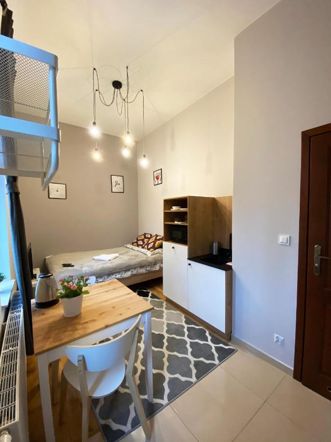 Smart Rooms for Rent Krasków Eksteriør bilde